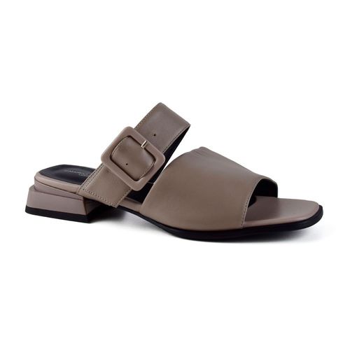 SANDALIA CASUAL DE CUERO MARCO DONATTI DANNA