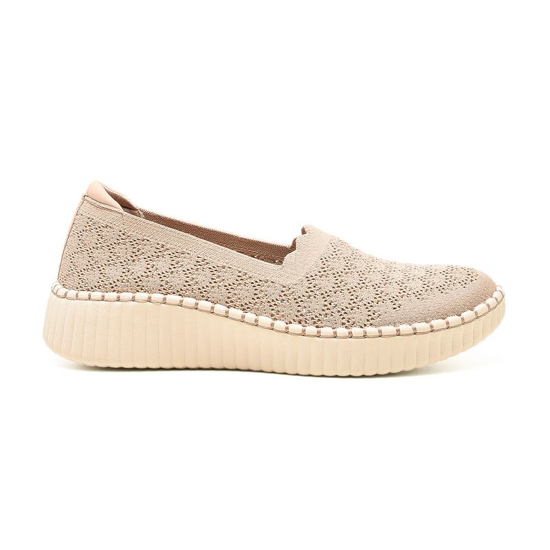 ZAPATOCASUALSKECHERSWILSHIREBLVD